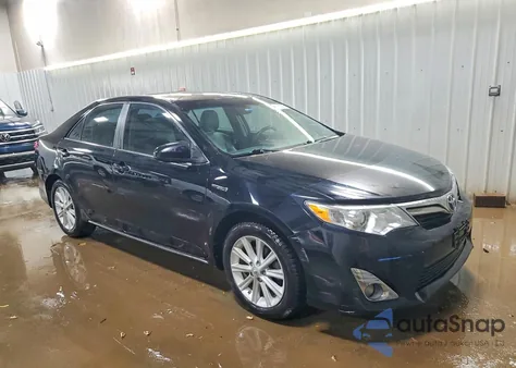 2012 Toyota Camry Hybrid z USA, uszkodzony, nr VIN 4T1BD1FK7CU047739